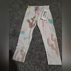 Dot Dot Smile Cream Cactus Print Leggings